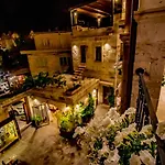 Aren Cave And Art Gallery 酒店