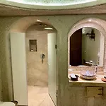 Aren Cave And Art Gallery 格雷梅