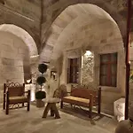Aren Cave And Art Gallery 酒店 格雷梅