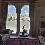 Aren Cave And Art Gallery 格雷梅