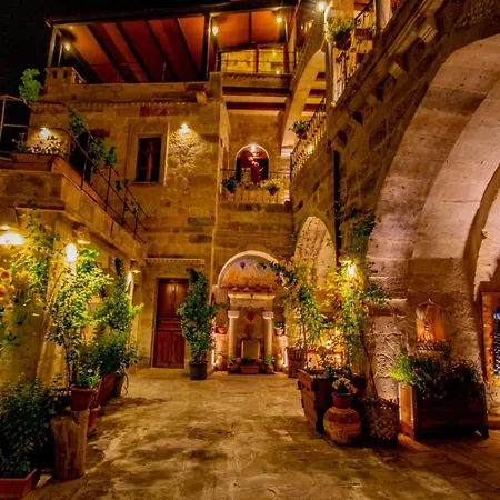 Aren Cave And Art Gallery Hotell 2*