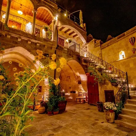 Aren Cave And Art Gallery 酒店 格雷梅