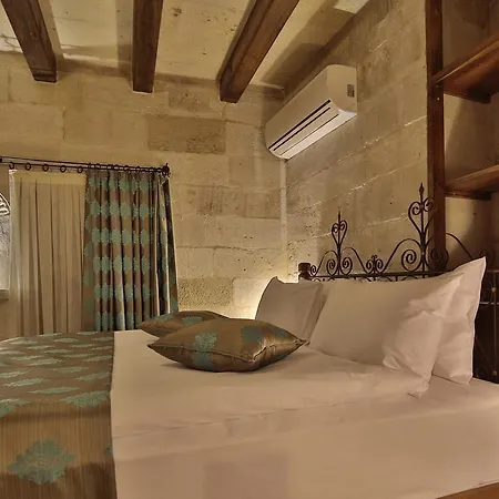 Aren Cave And Art Gallery Göreme