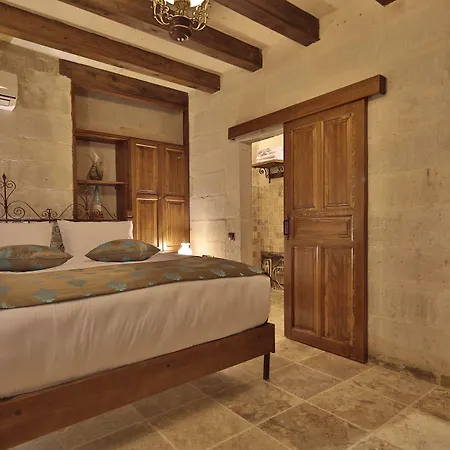 Aren Cave And Art Gallery 格雷梅