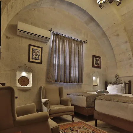 Aren Cave And Art Gallery 호텔