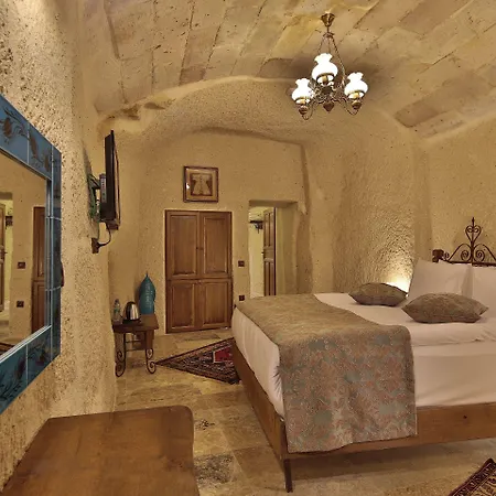 Aren Cave And Art Gallery Γκόρεμε
