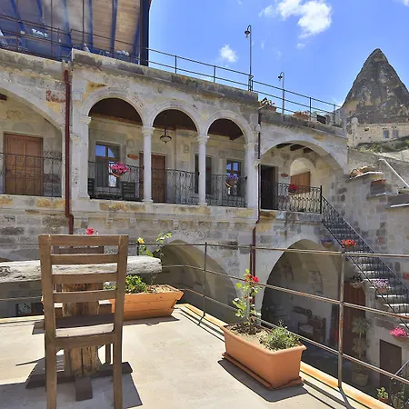 Hotell Aren Cave And Art Gallery Göreme