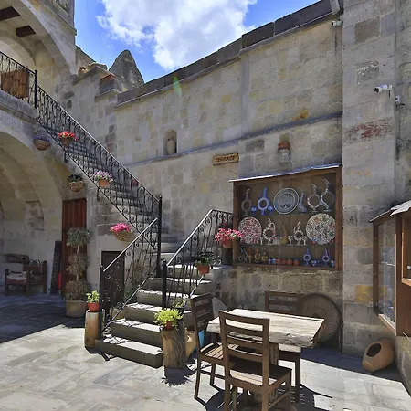 Aren Cave And Art Gallery Göreme