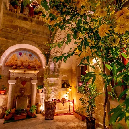 Aren Cave And Art Gallery