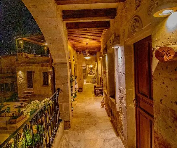 Hotell Aren Cave And Art Gallery 2*