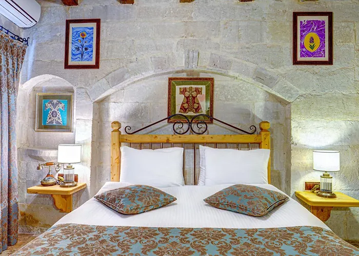 Hotell Aren Cave And Art Gallery 2*