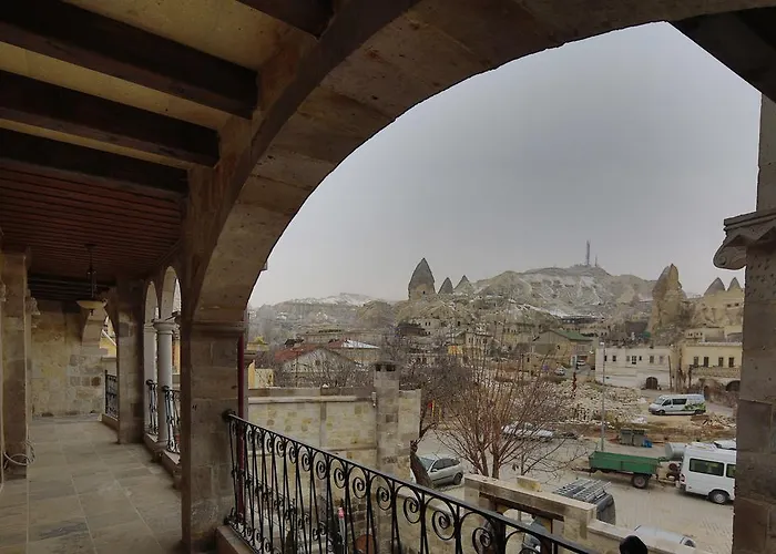 Hotell Aren Cave And Art Gallery 2*