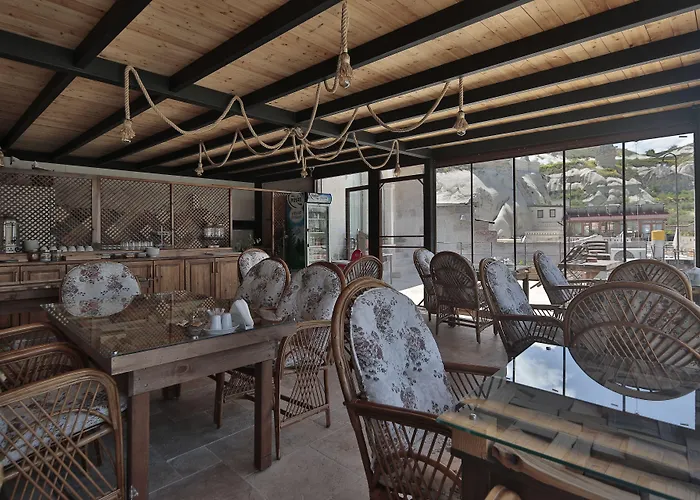 호텔 Aren Cave And Art Gallery 2*