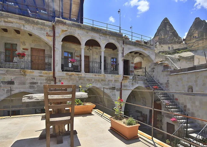 Hotell Aren Cave And Art Gallery Göreme