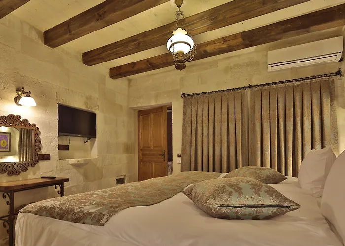 Aren Cave And Art Gallery