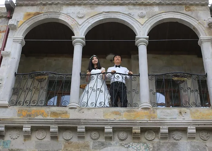 Hotell Aren Cave And Art Gallery